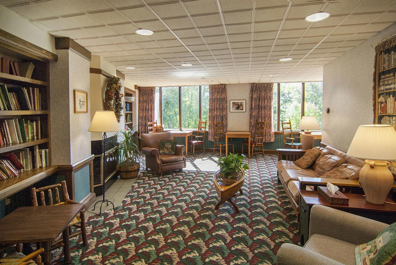 Potawatomi Inn & Cabins أنغولا المظهر الخارجي الصورة