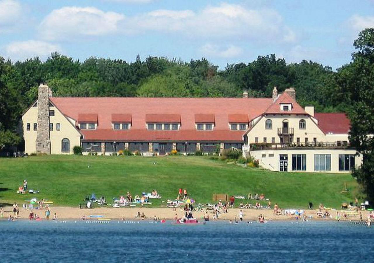 Potawatomi Inn & Cabins أنغولا المظهر الخارجي الصورة